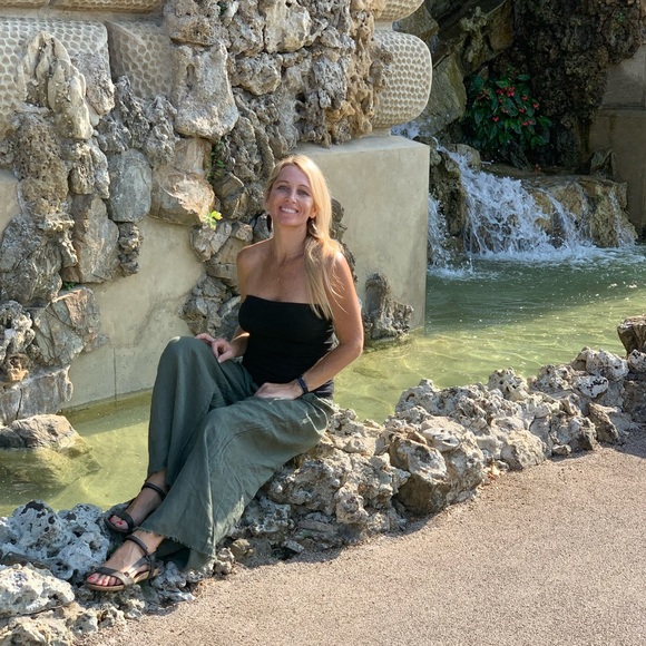 Meet your Posher, Maggie - Picture 3 of 8